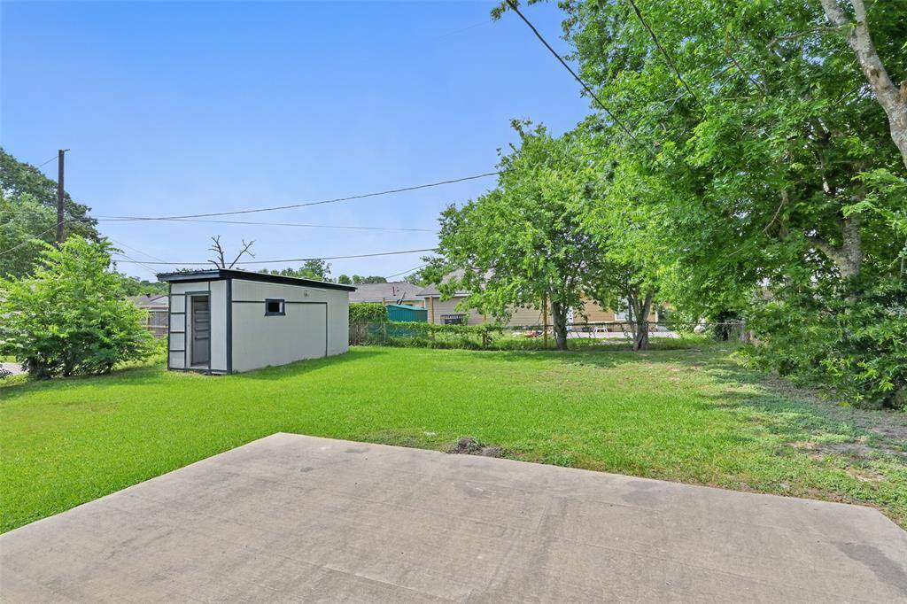 Expansive green space gives you plenty of room to grow, relax, or customize to your lifestyle.