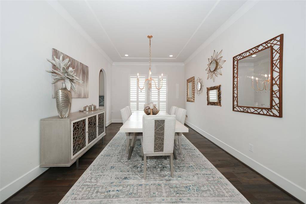 Elegant dining room ideal for memorable gatherings and celebrations.