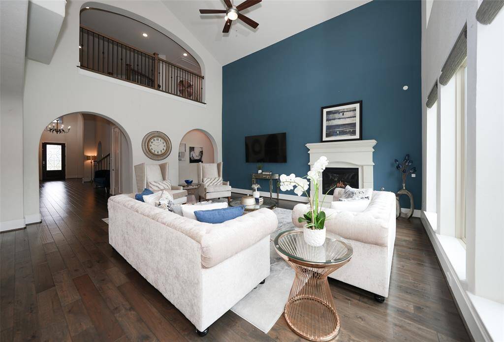 Stunning accent wall adds character to the room, ready for your personal touch.