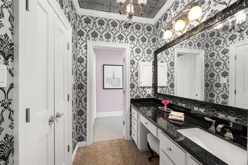 One of the en suite bathrooms.