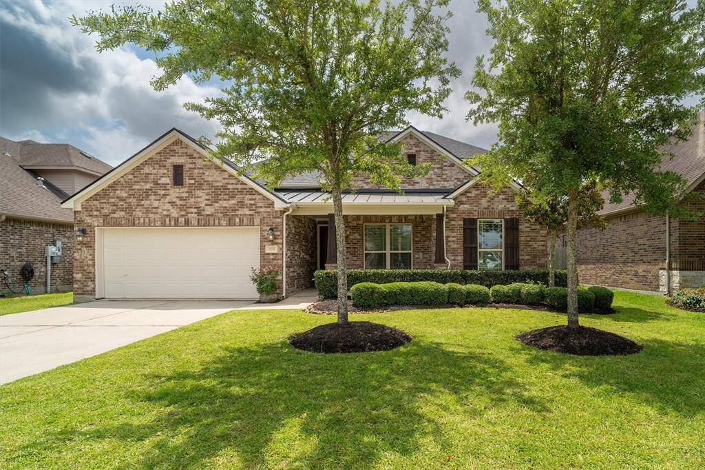 Welcome home to this immaculate home on a quiet street!