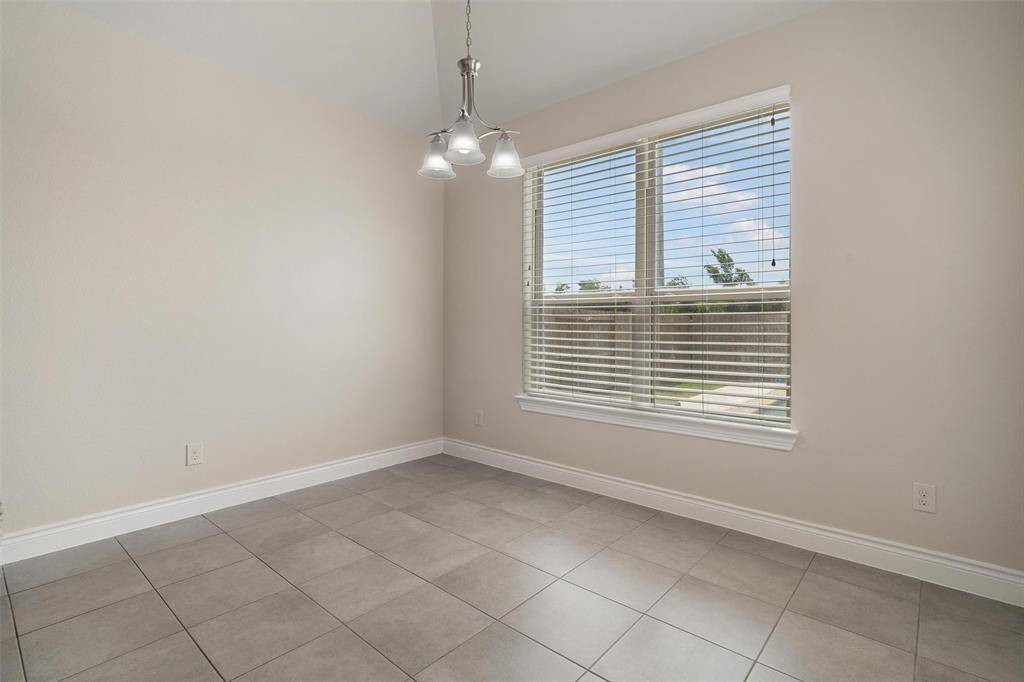 This breakfast area could fit a large table!