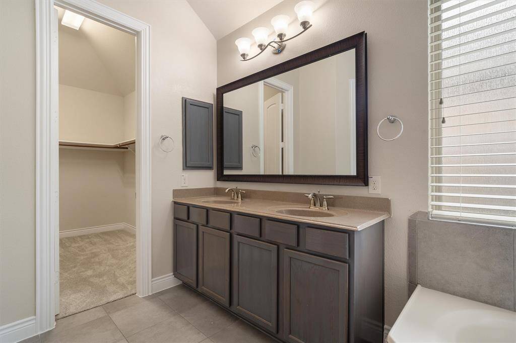 Large primary bathroom!