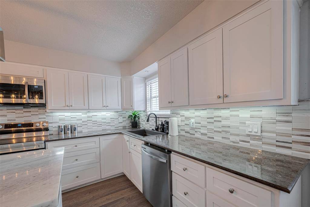 New Backsplash, New Dishwasher