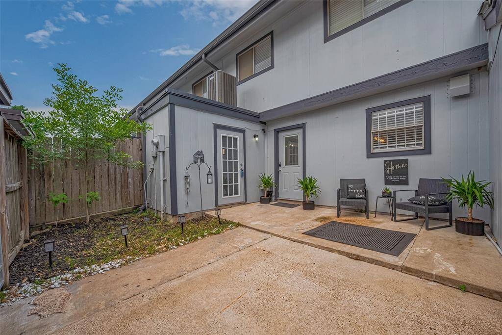 Another Angle for Back Private Patio