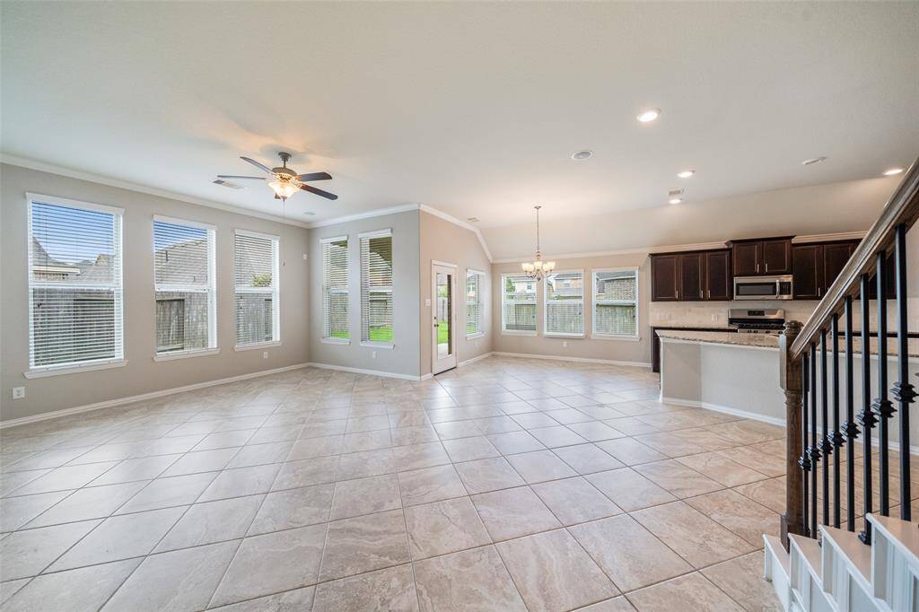 This open floor plan is amazing!