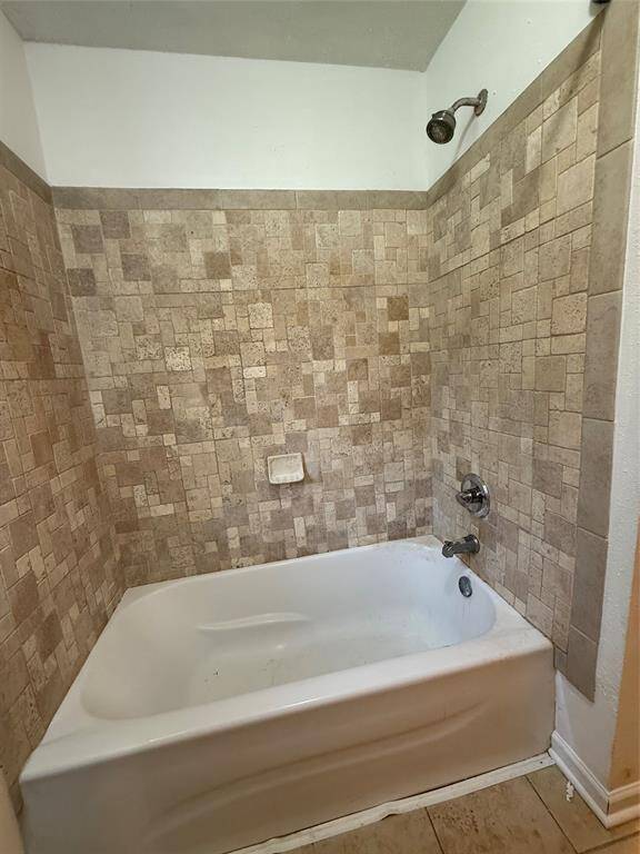 FULL BATH TUB