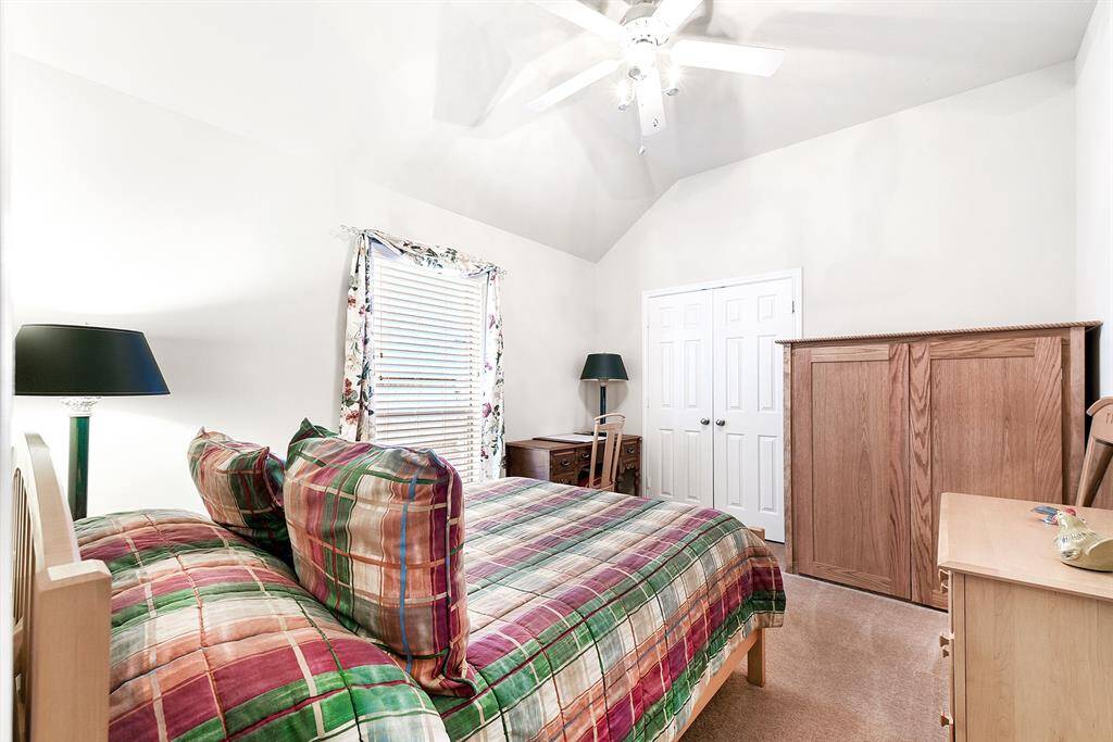 Third bedroom W/ walk in closet