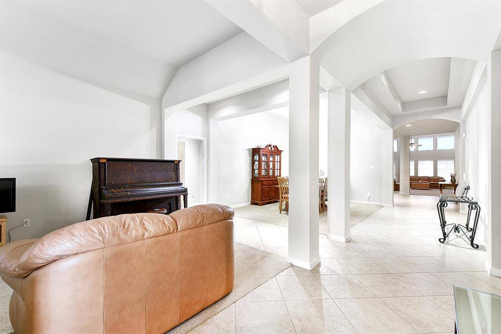 Front Living room