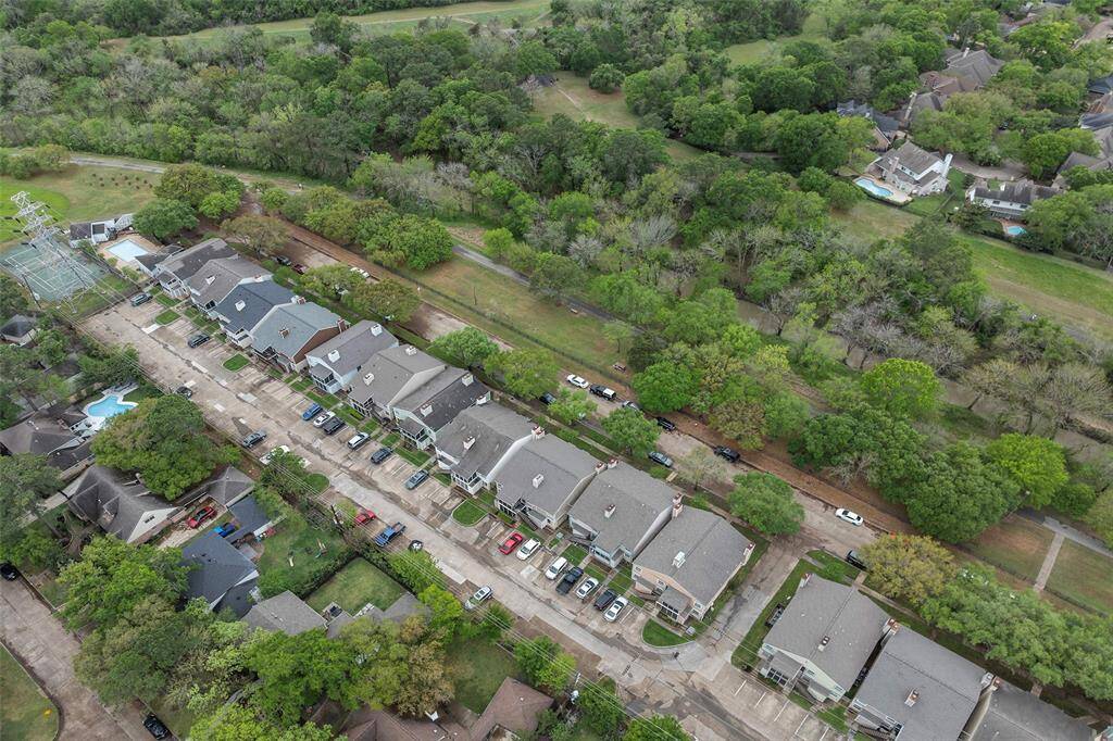 Memorial Mews has individually owned 4-plexes along the bayou