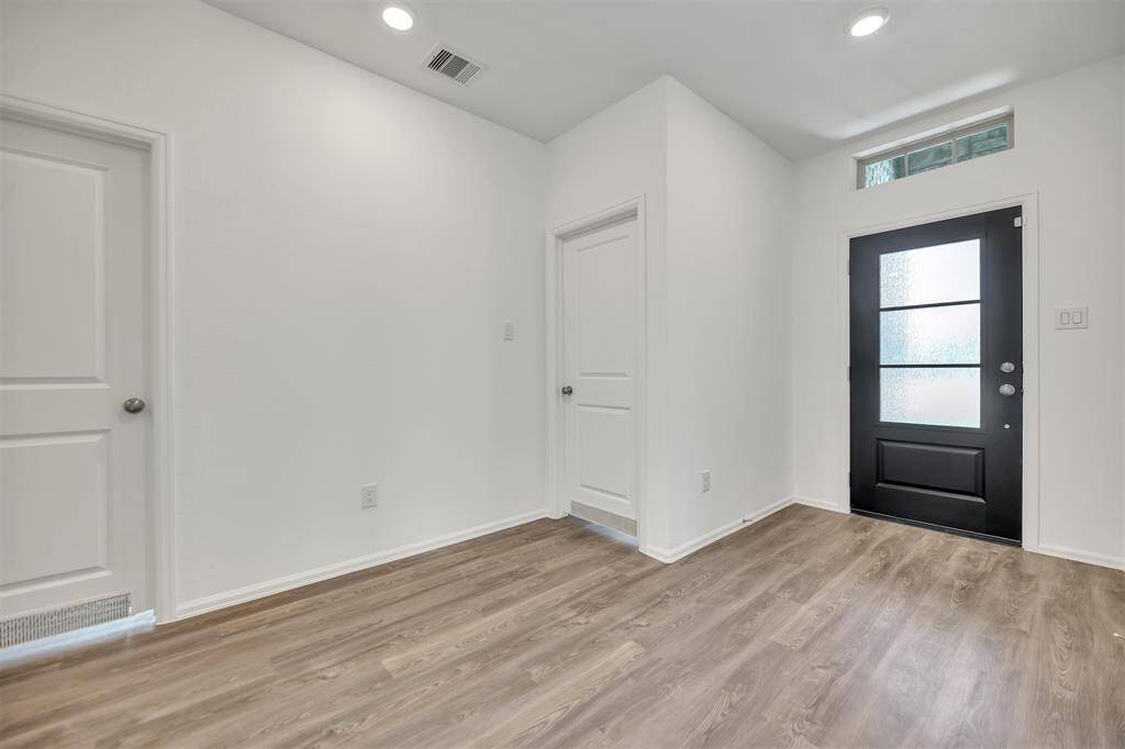 Large entry with tall ceilings