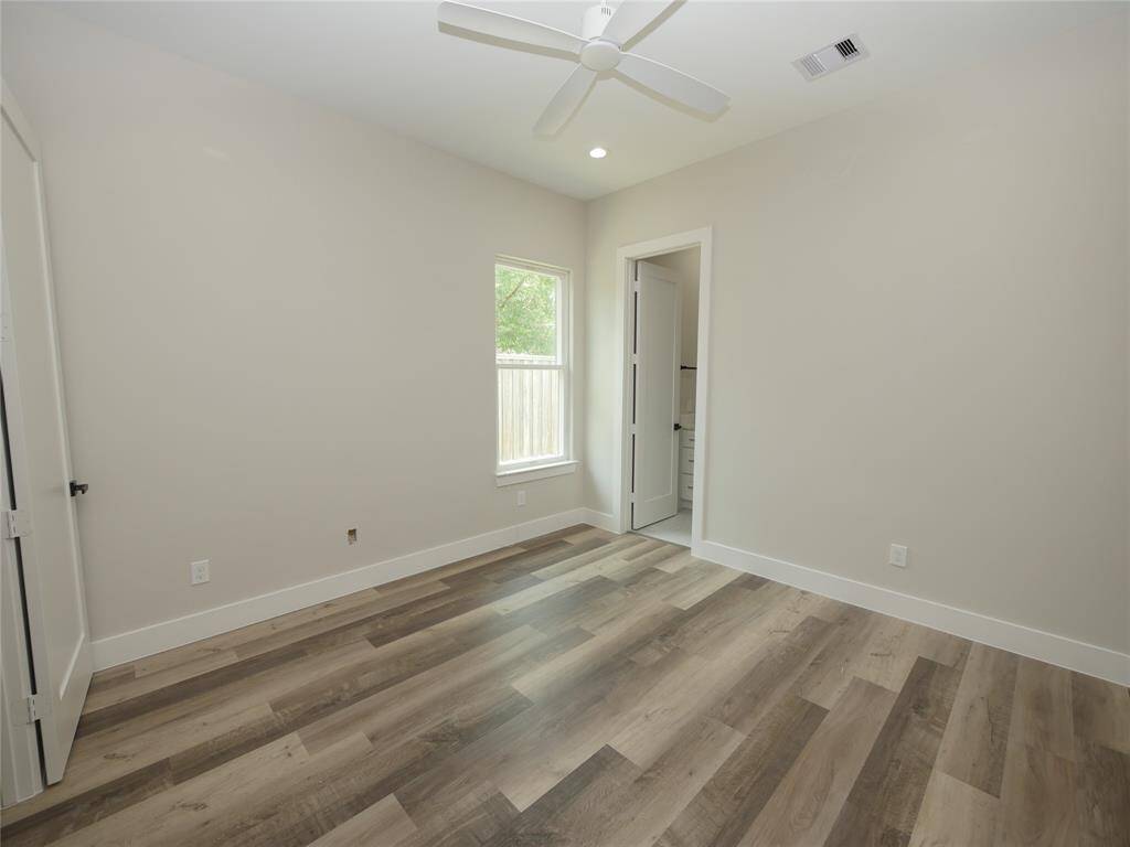 BR1 W ENSUITE