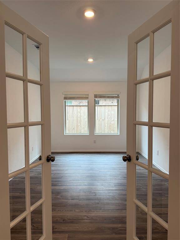 Study/ Office Space with Double Doors