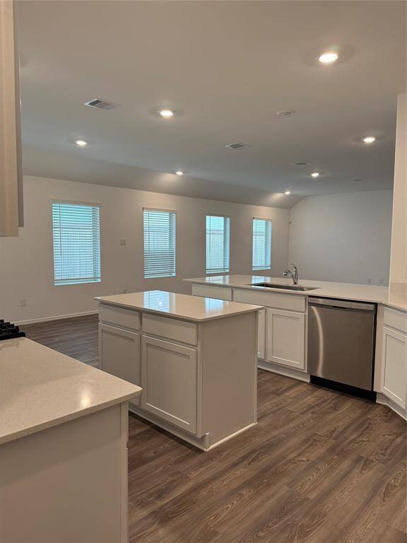 Kitchen with Island