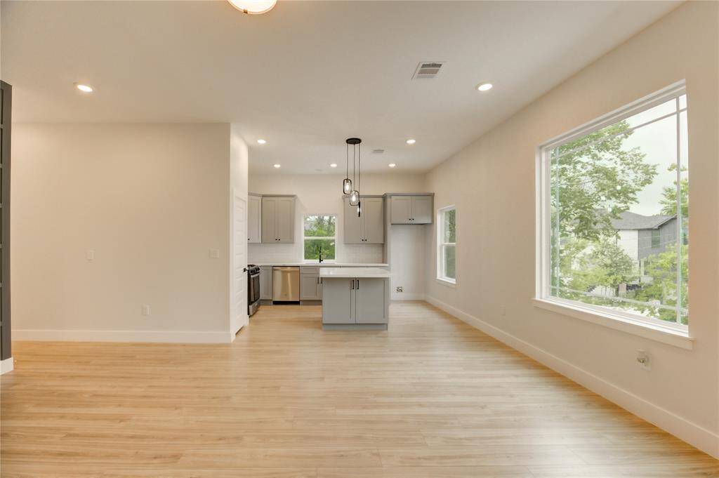 Open Living Space w/ Plenty of Natural Light