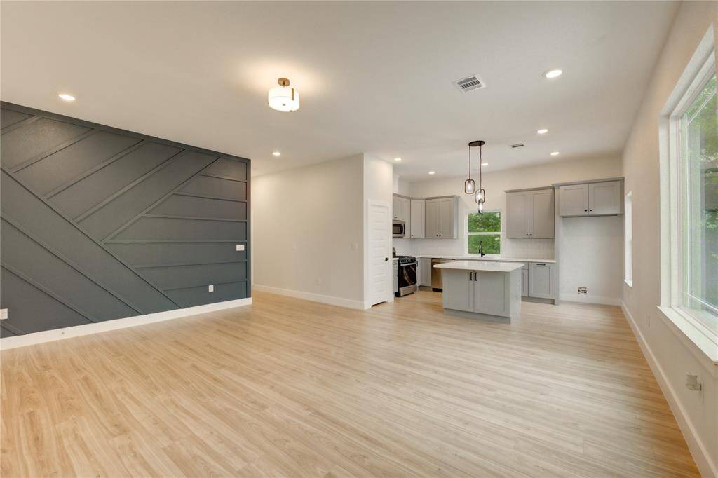 Open Living Space w/ Plenty of Natural Light
