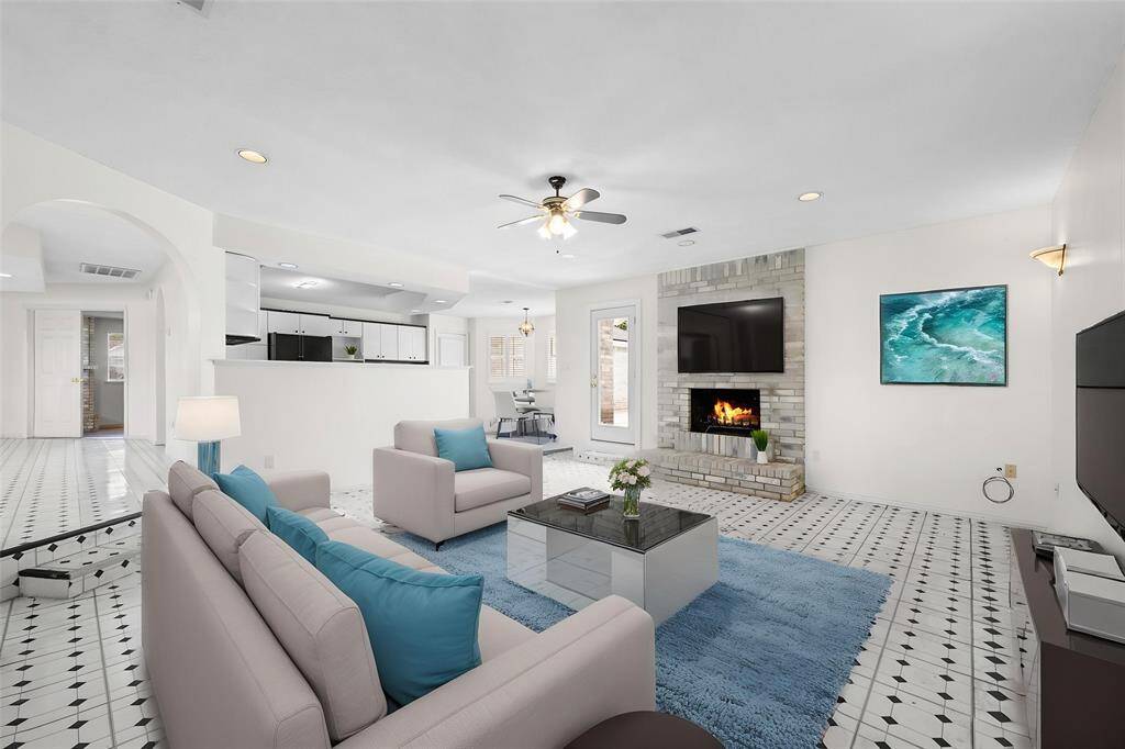 Virtual staged family room