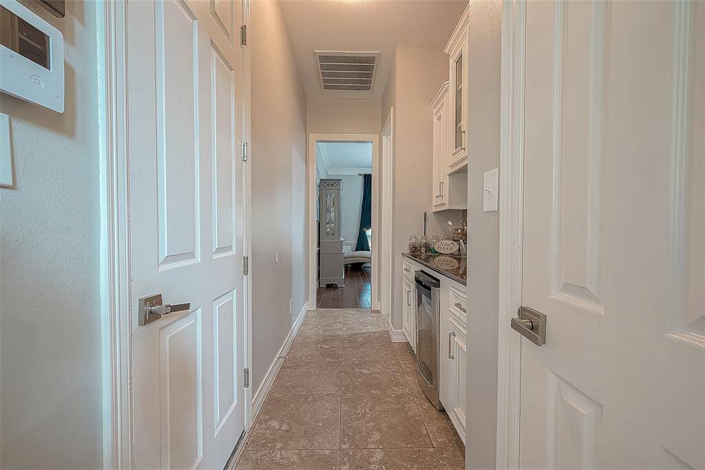 Hallway between Kitchen and Formal Dinning/Wine Closet
