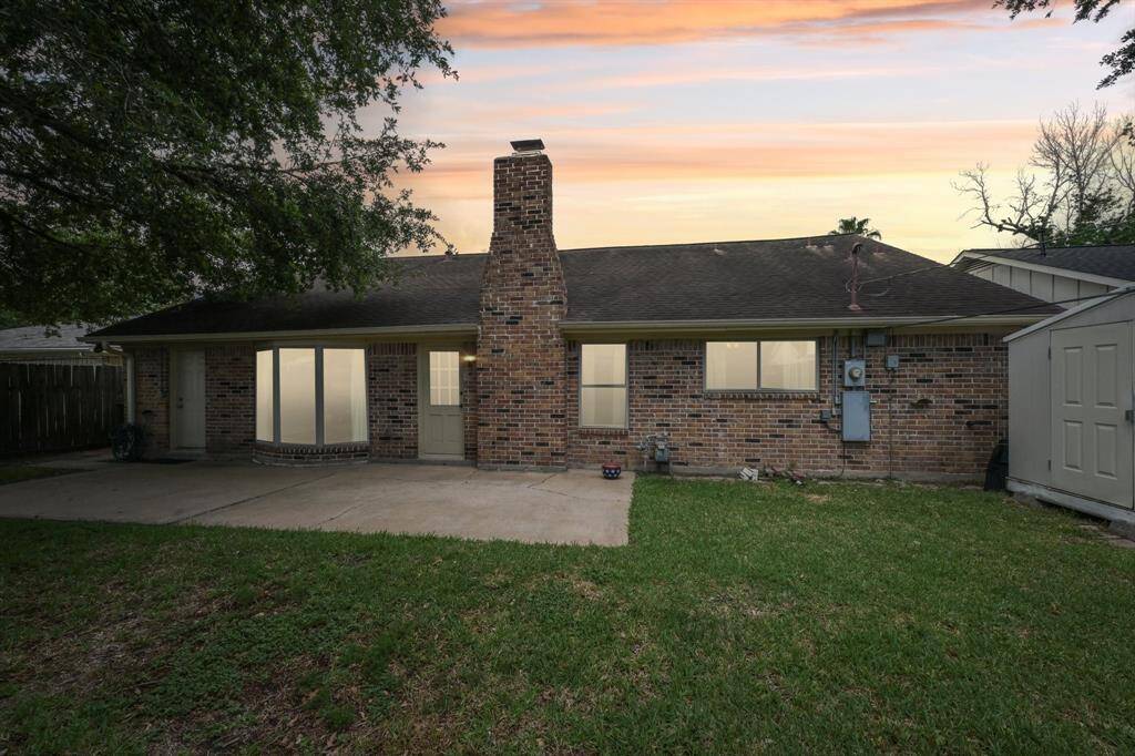 Spend those long summer evenings grilling out on the patio.