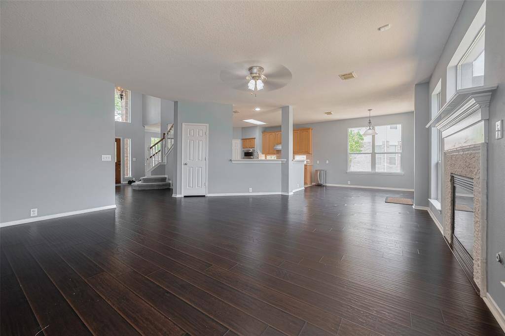 Family Room and Breakfast