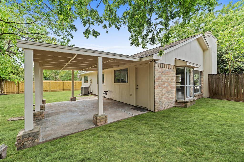 Covered patio great for relaxing