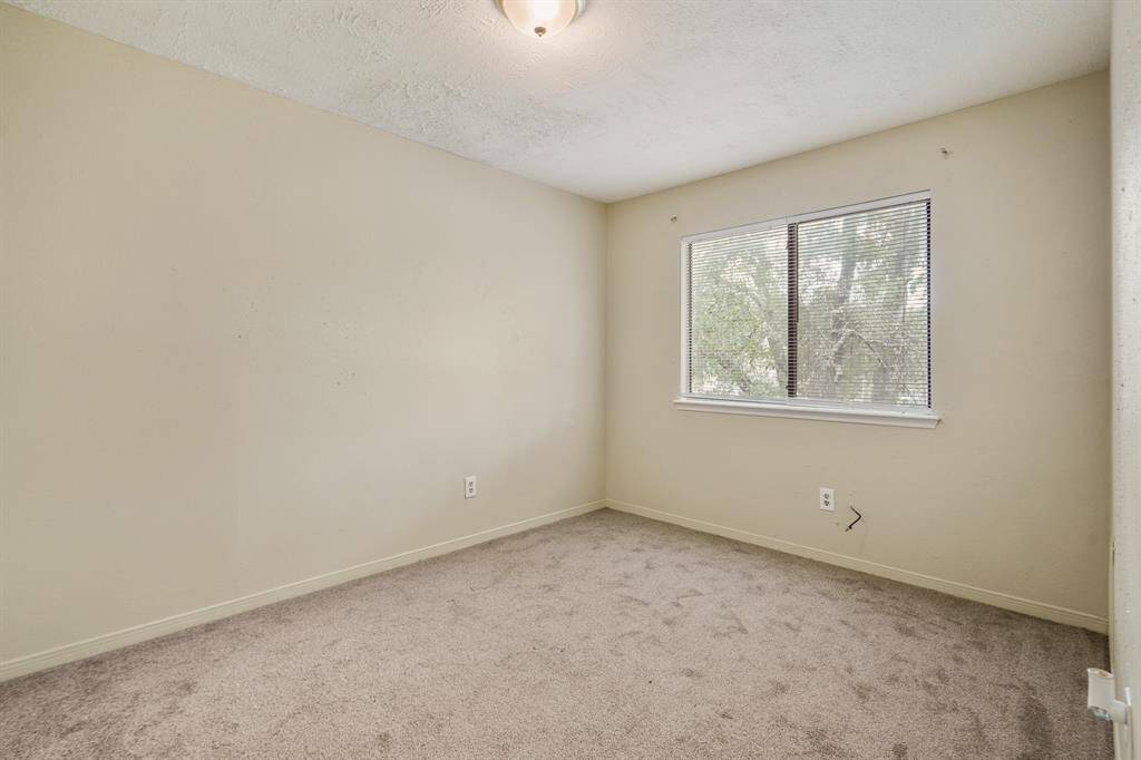 Secondary bedrooms are also a great size!