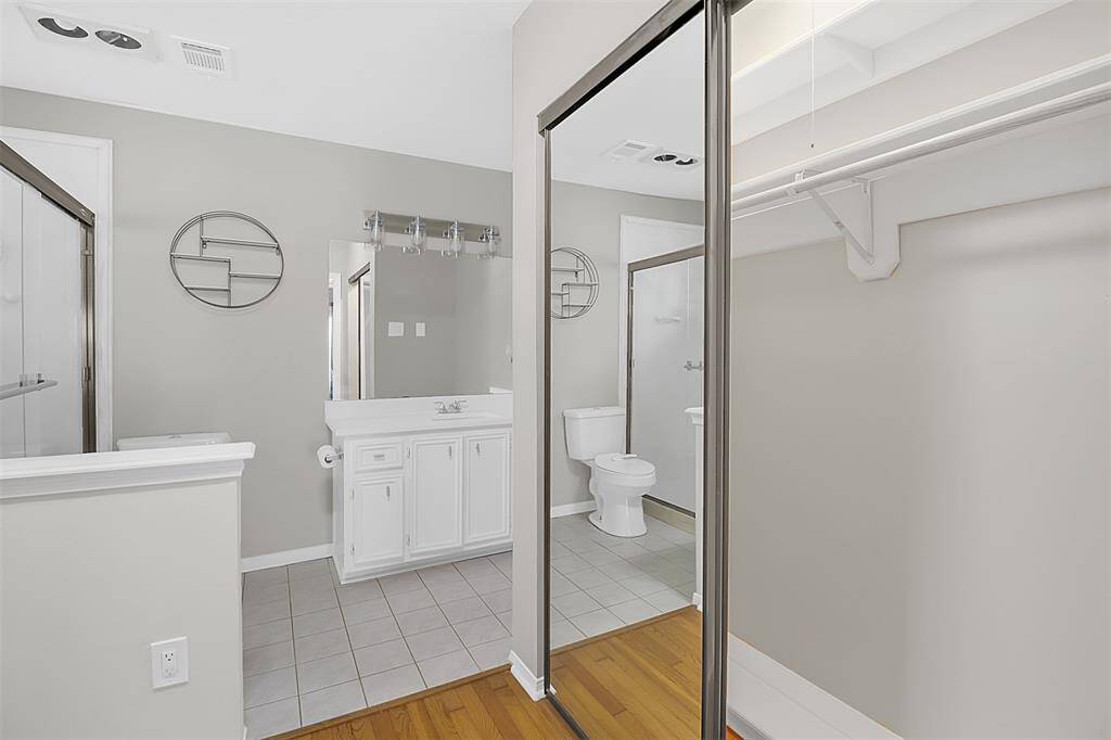 Primary Barthroom and closet area