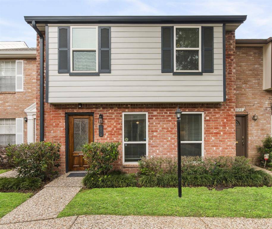 Welcome to 10328 Briar Forest Dr. #29Lovely two story townhome with 3 bedroom, 2.5 bathroom home, with an outstanding kitchen, formal dining, formal living and a cozy patio with gazebo.