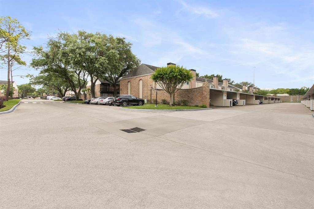 A tree-lined drive and plentiful parking welcome you back to a peaceful, well-kept community.