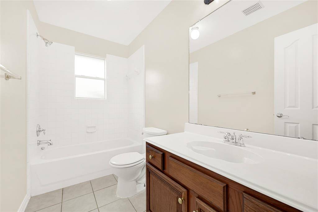 Secondary Bathroom 2