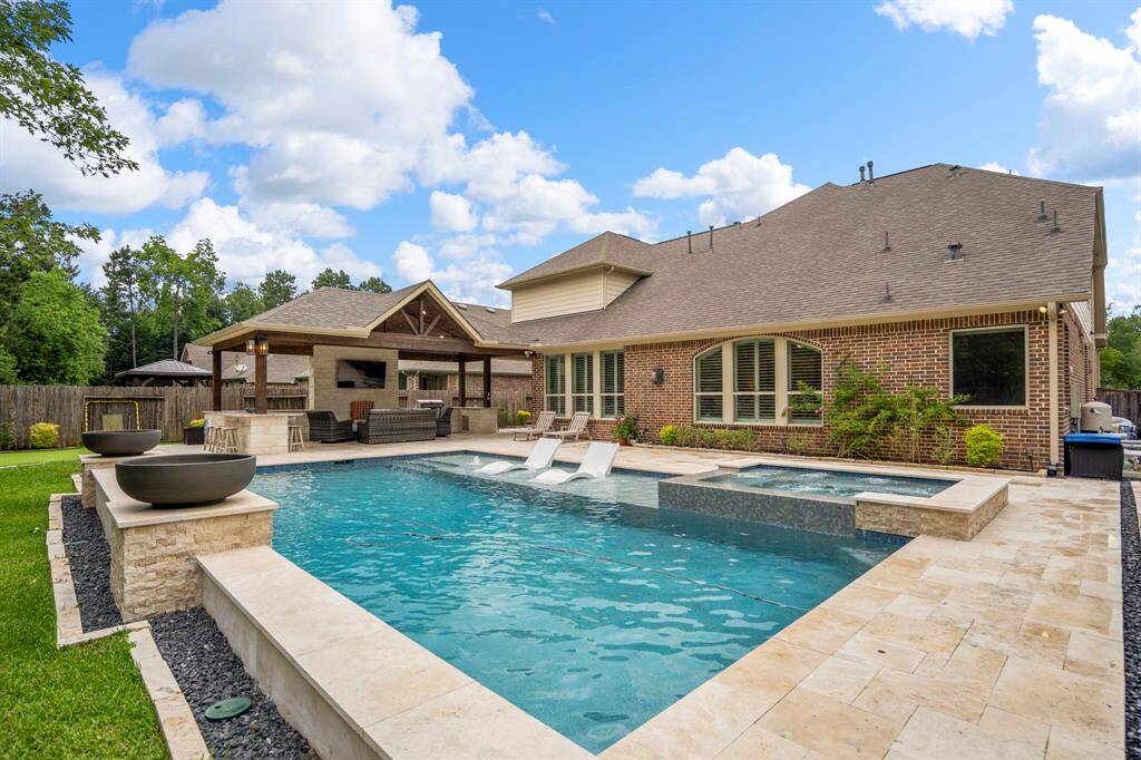 What backyard dreams are made of!