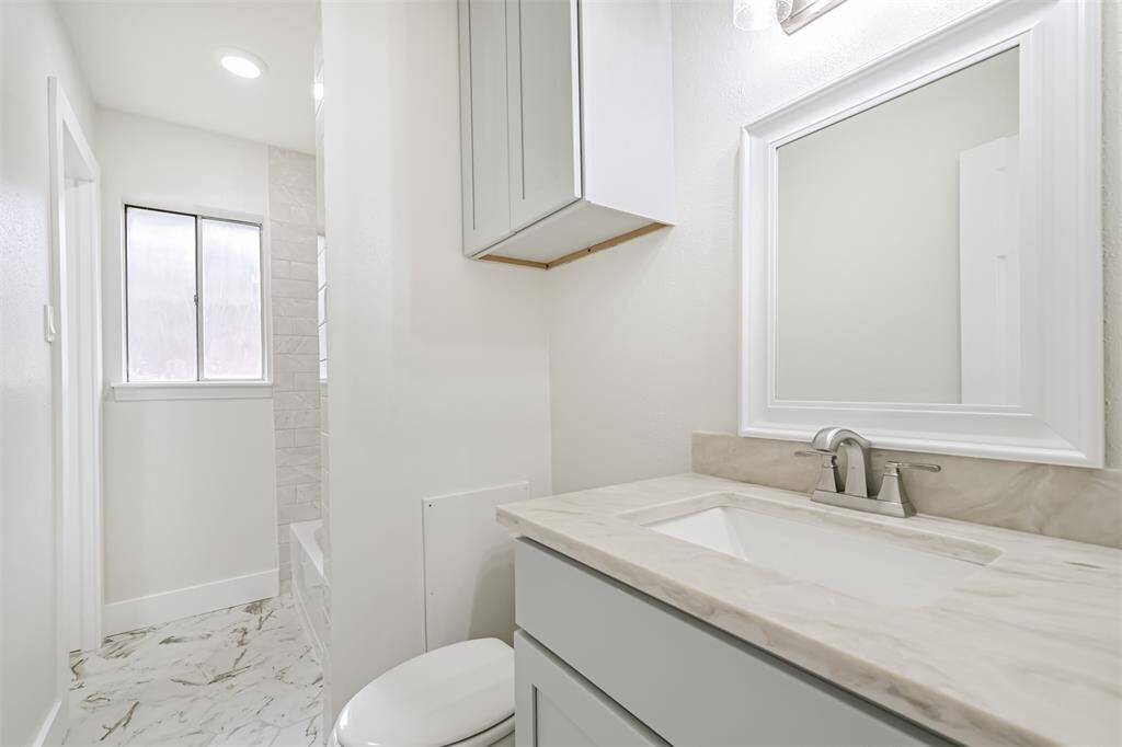 secondary bath