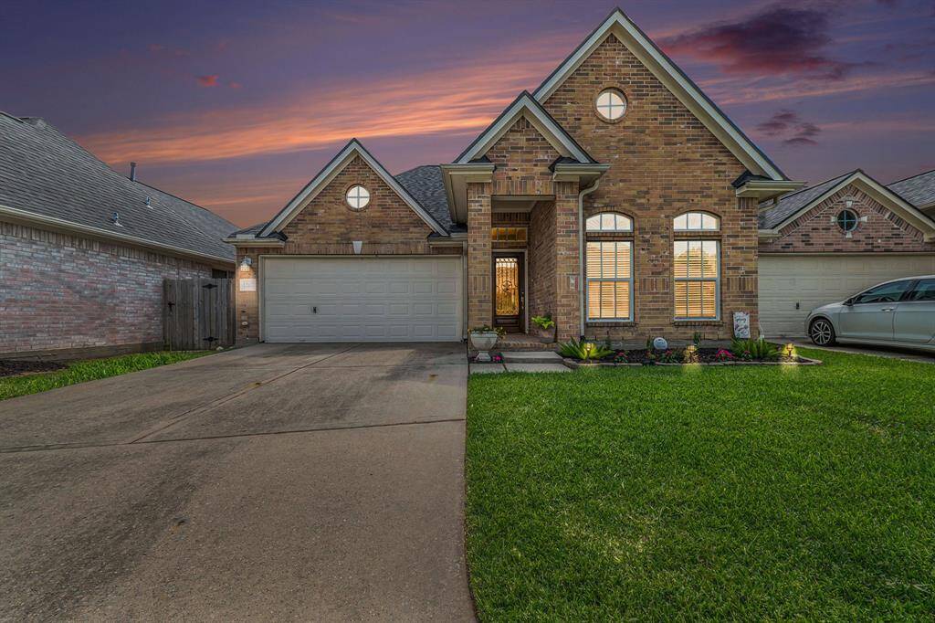 Don't miss your opportunity to make this home yours!