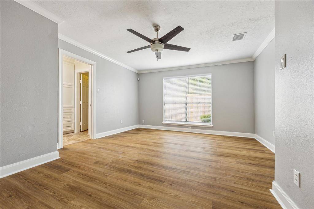 Laundry room, washer and dry included