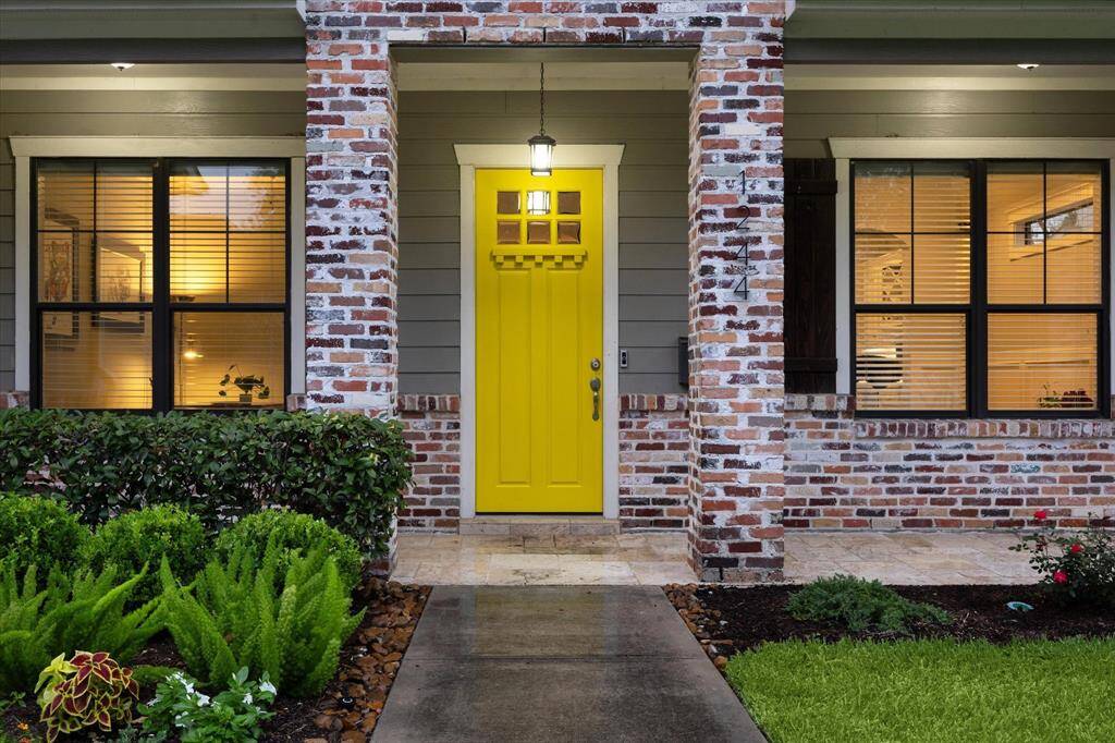 Bright, inviting entry sets the tone for this elegant home