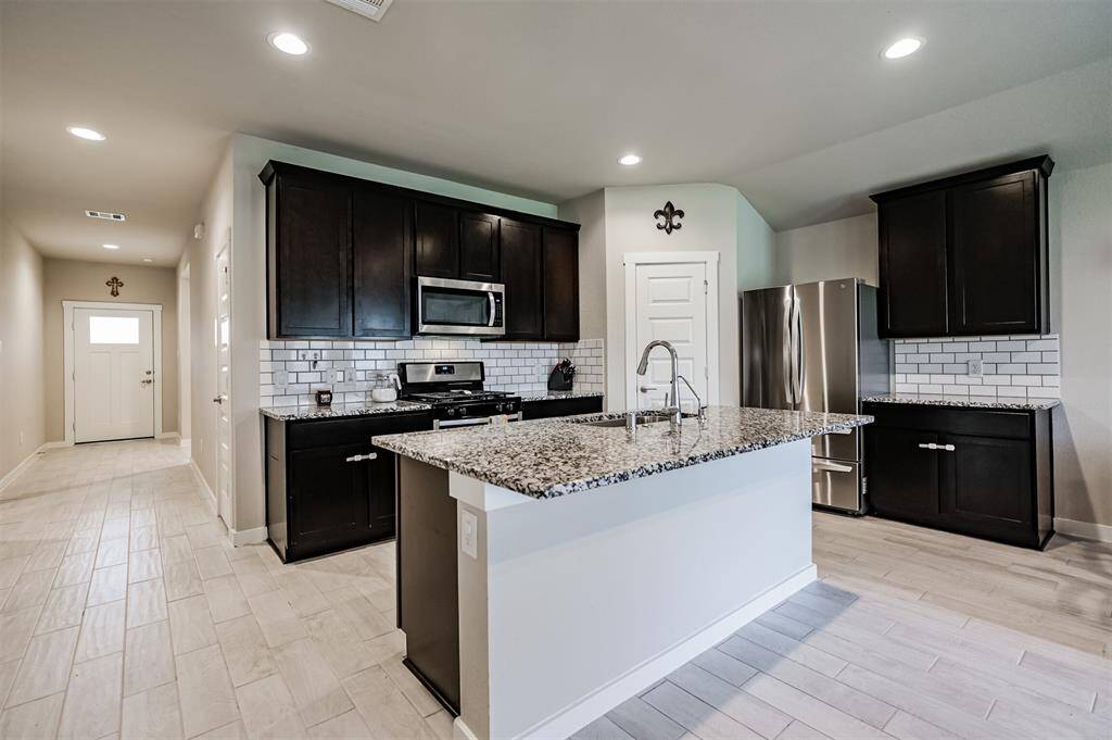Entertainer's kitchen!