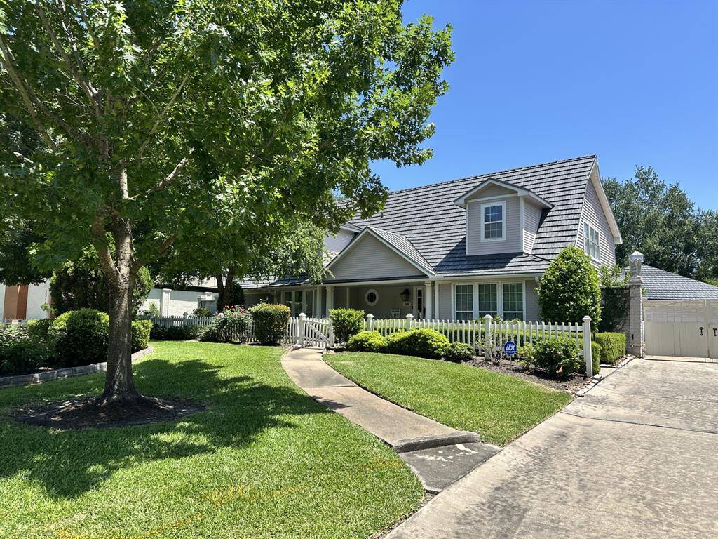 3 car garage and plenty of parking.  No showings until after the estate sale in June. Professional photos will be up as soon as estate sale is over also.