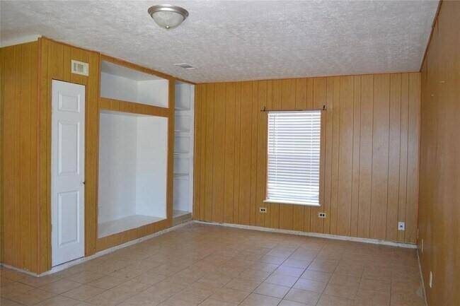 Spacious Den