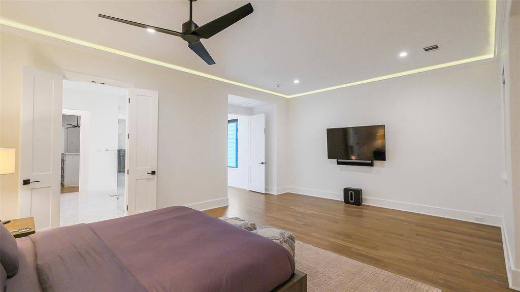 Primary bedroom