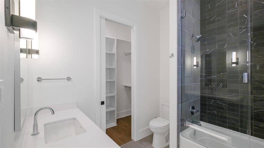 Third floor bath