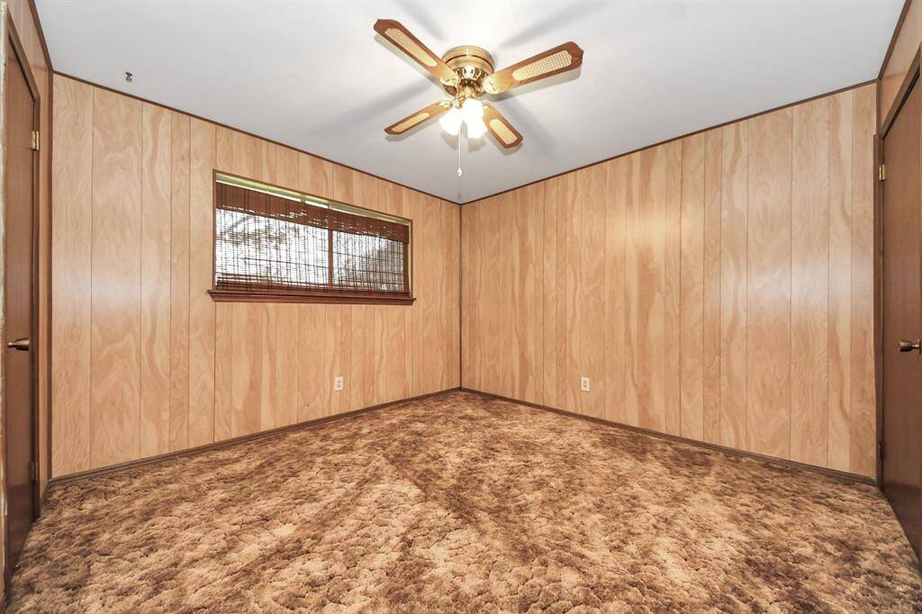 upstairs bedroom 2