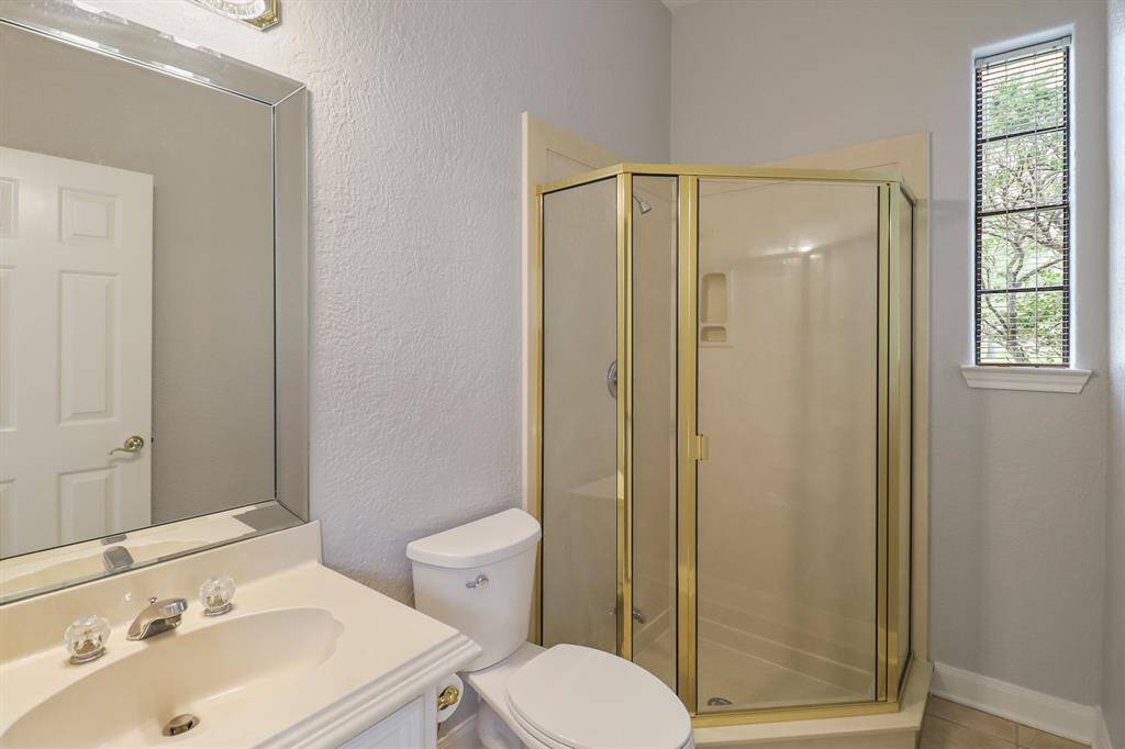 Downstairs bathroom for pool guests