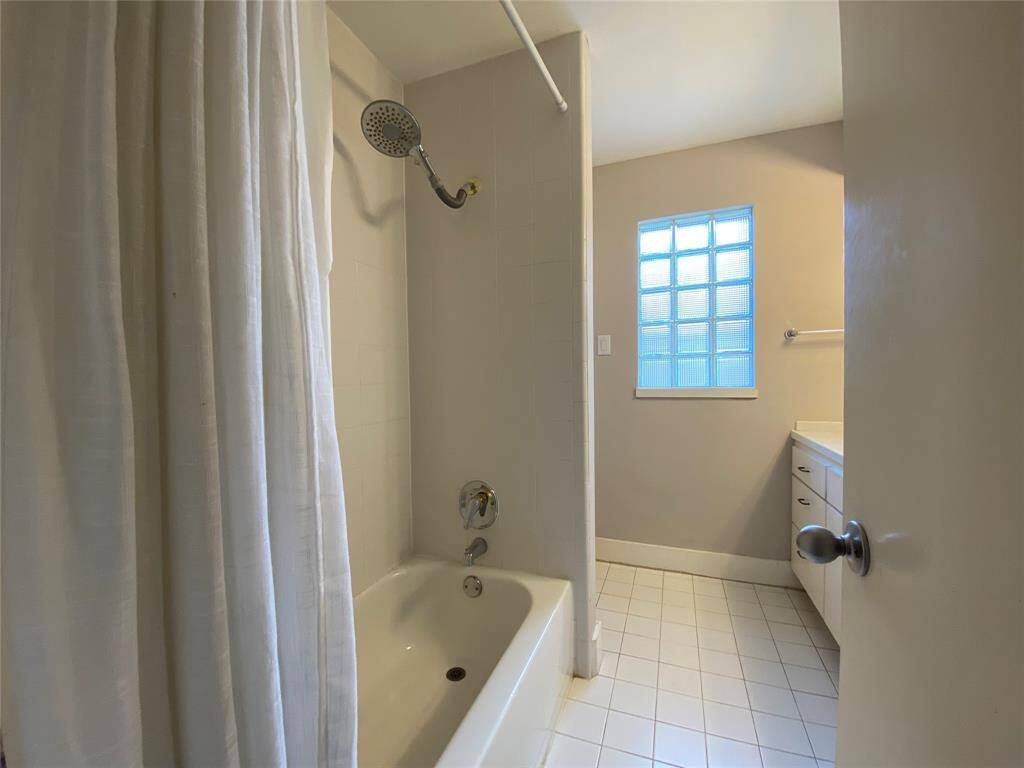 Tub-shower combo.