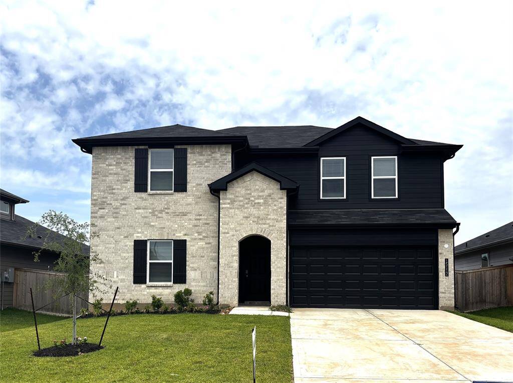 Fantastic Two Story in Mill Creek!