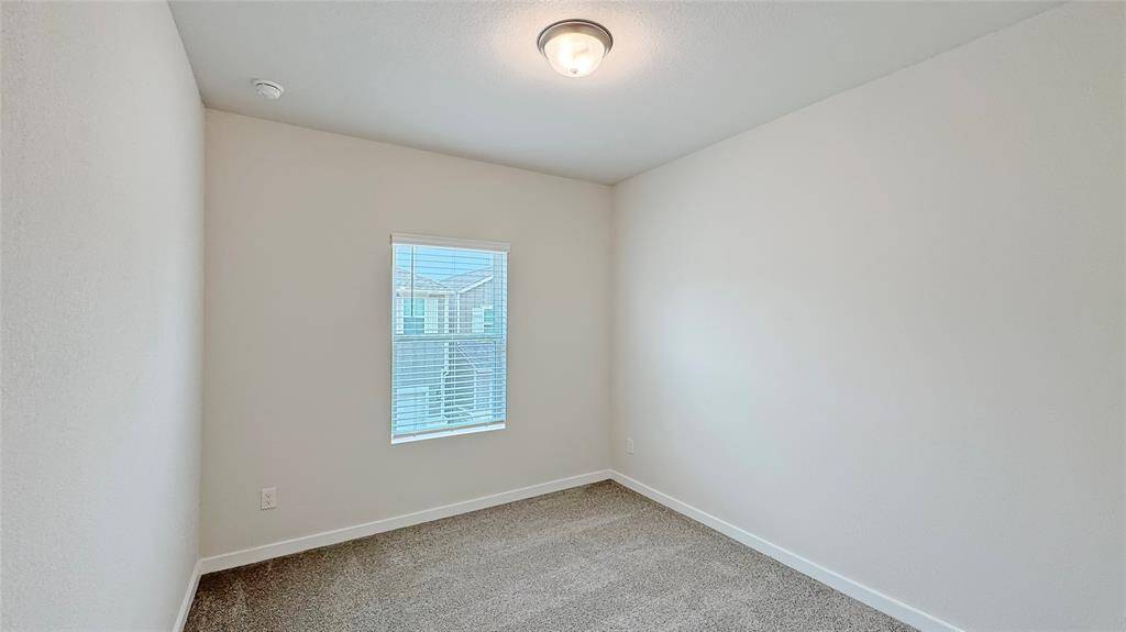 Secondary bedroom