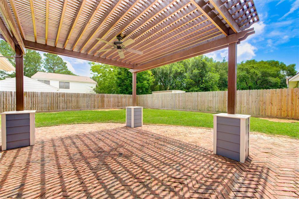 Wow! Check out this oversized pergola!