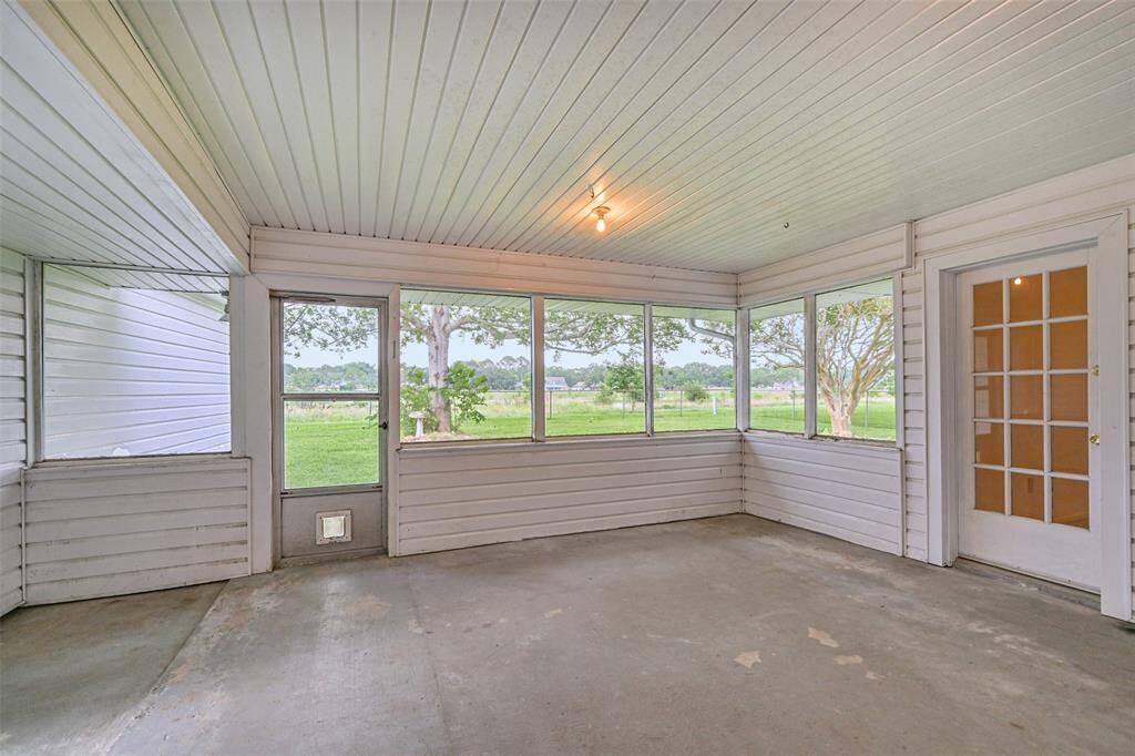 Screened In Porch