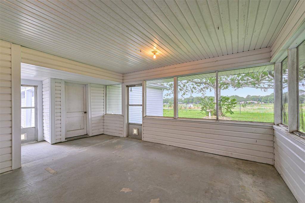 Screened In Porch