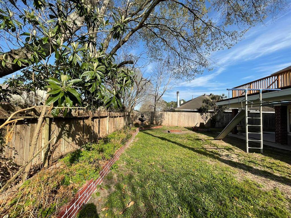 Spacious backyard