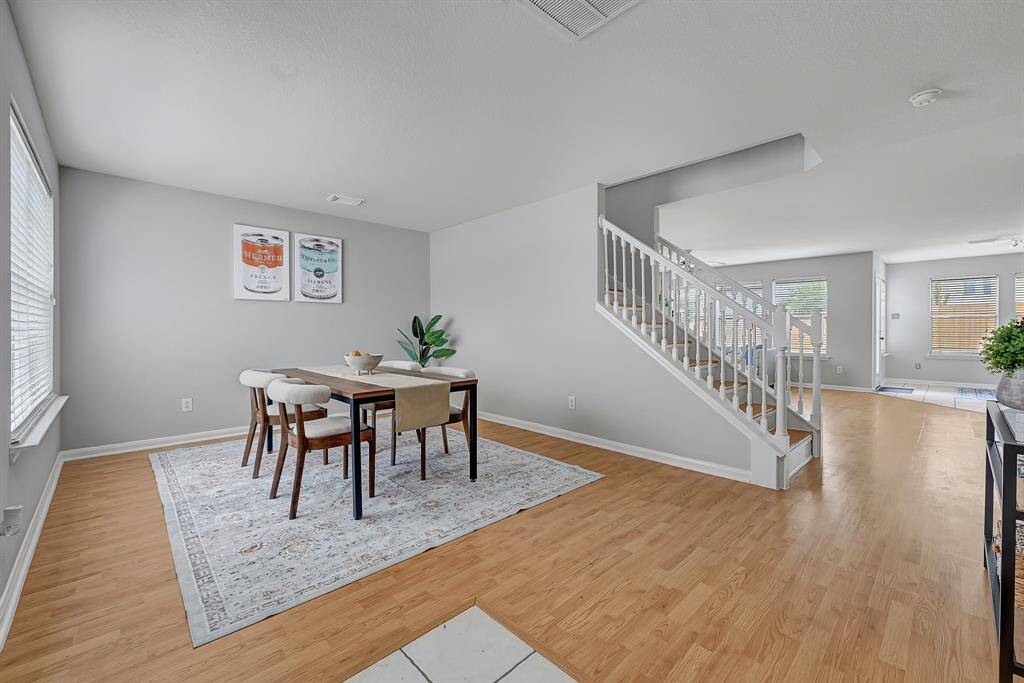 Formal dining / flex space at the entrance of home